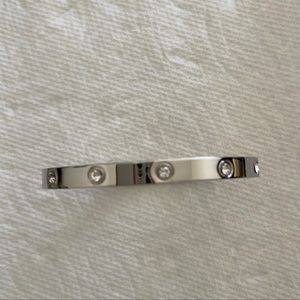 No brand size os color silver